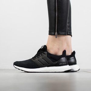Adidas Ultraboost - Core Black - Size 5y/6.5w
